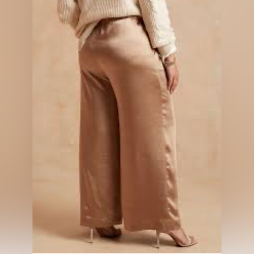 BANANA REPUBLIC FACTORY High-Rise Shine Button-Tab Wide-Leg - Picture 6 of 6